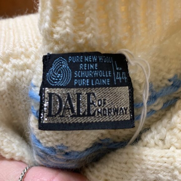 Dale of Norway Women’s Cardigan Pure New Wool Blue Ivory Fair Isle Sz L-XL - Picture 10 of 15